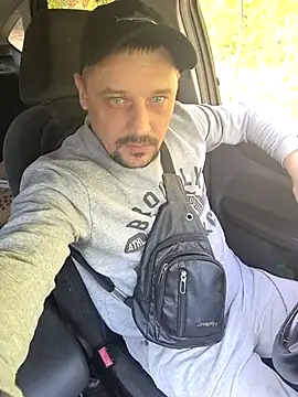 Snapshot of DanielOhCool chatting on 17, 9, 2025 DanielOhCool online show from 17, 9, 2025