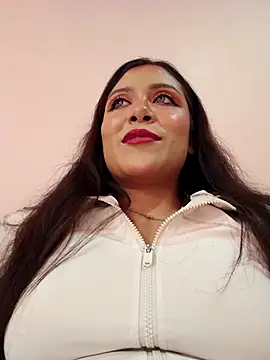 Snapshot of DORYY chatting on 8, 4, 2026 DORYY online show from 8, 4, 2026