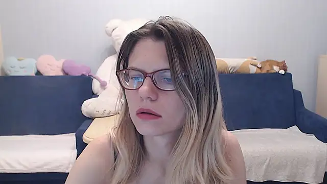 night is dark online show from 18, 11, 2025