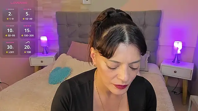 Snapshot of _Abril_W chatting on 7, 2, 2025 Abril W online show from 7, 2, 2025