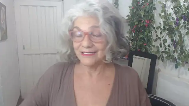 FunnyGrandma online show from 13, 3, 2025