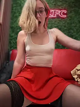 The Snowwhitee online show from 6, 1, 2025