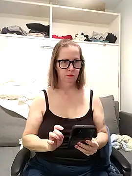 SweetandNaughty1 online show from 11, 6, 2026