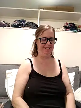 SweetandNaughty1 online show from 7, 7, 2026