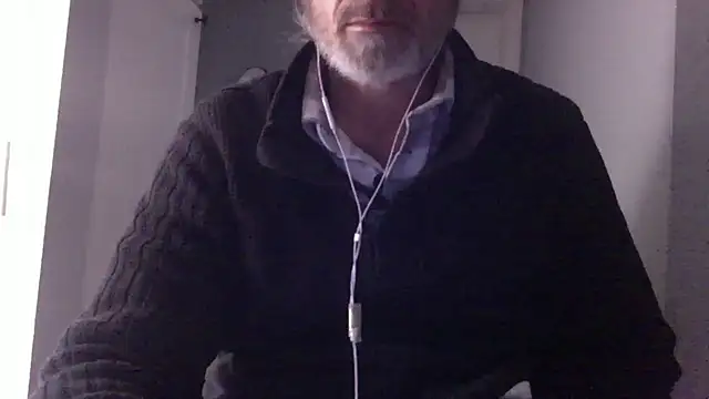 Snapshot of readyforfunxxx chatting on 15, 1, 2025 readyforfunxxx online show from 15, 1, 2025