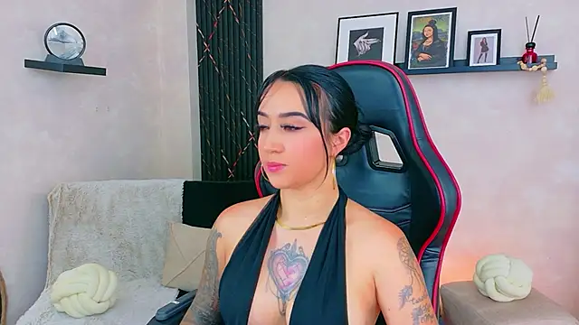 Snapshot of EmmyEvans1 chatting on 20, 5, 2026 EmmyEvans1 online show from 20, 5, 2026