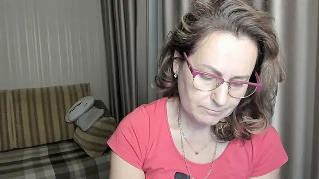 lauraoven online show from 12, 1, 2025