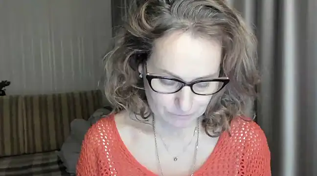 lauraoven online show from 4, 2, 2025