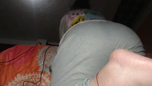 prettyangelsquirt online show from 16, 4, 2026