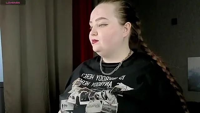 Snapshot of EMMA__CONNOR chatting on 29, 11, 2025 EMMA CONNOR online show from 29, 11, 2025