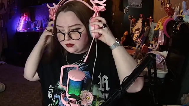 Snapshot of EMMA__CONNOR chatting on 28, 3, 2026 EMMA CONNOR online show from 28, 3, 2026