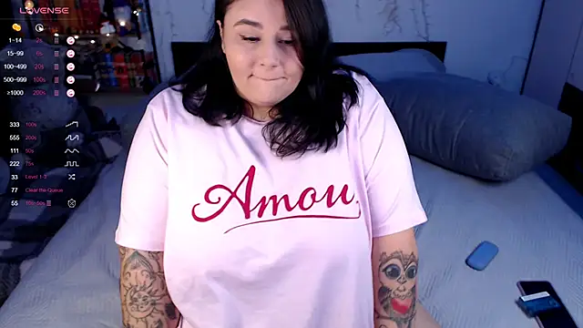 naughtykiss online show from 6, 11, 2025