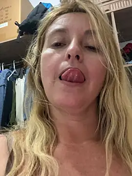 Snapshot of moniquerainx chatting on 11, 3, 2026 moniquerainx online show from 11, 3, 2026
