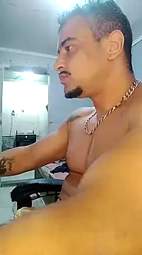 Snapshot of Fadinha-e-Raro chatting on 19, 2, 2025 Fadinha-e-Raro online show from 19, 2, 2025