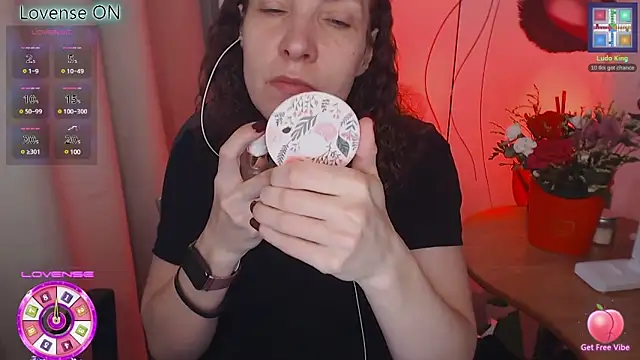 JohansonKatie online show from 18, 2, 2025