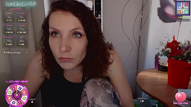 JohansonKatie online show from 19, 2, 2025