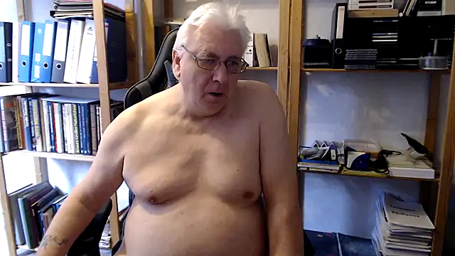 Snapshot of SchwanzhureXXL chatting on 25, 3, 2026 SchwanzhureXXL online show from 25, 3, 2026