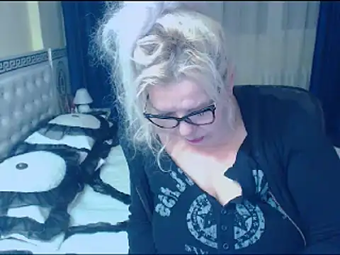 SonyaHotMilf online show from 19, 2, 2025