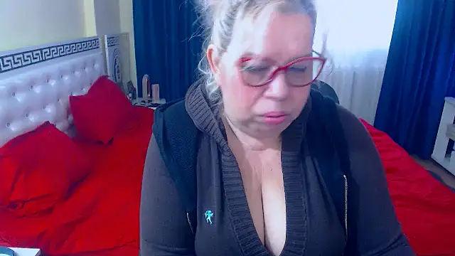 SonyaHotMilf online show from 17, 12, 2025