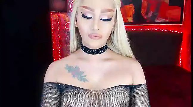 Snapshot of KylieMaxwellCaulfield_TS chatting on 22, 3, 2025 KylieMaxwellCaulfield TS online show from 22, 3, 2025