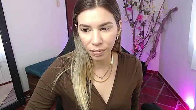 ms sofia x online show from 25, 9, 2025