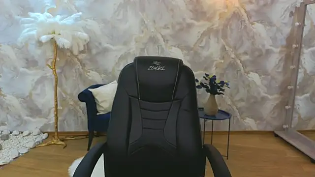 NicoleFoxery online show from 13, 9, 2025