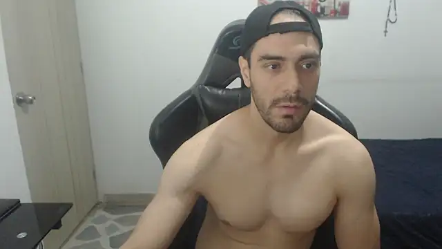 Snapshot of samuelgarcia_ chatting on 2, 3, 2026 samuelgarcia online show from 2, 3, 2026