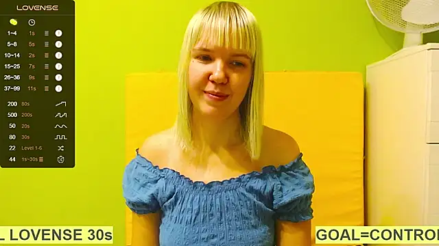 Ultra Meow online show from 18, 12, 2025