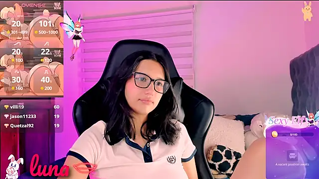 Snapshot of Luniverse chatting on 9, 1, 2025 Luniverse online show from 9, 1, 2025