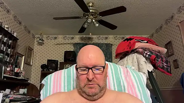 Snapshot of Drwhocares chatting on 30, 7, 2026 Drwhocares online show from 30, 7, 2026