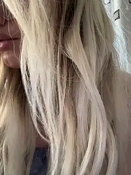 mollyxxx online show from 9, 3, 2025