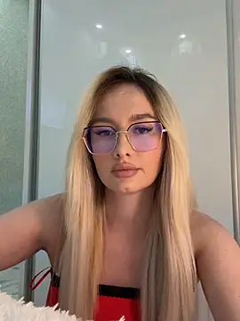 mollyxxx online show from 3, 10, 2025