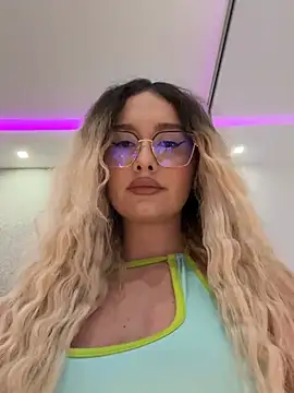 mollyxxx online show from 28, 3, 2026