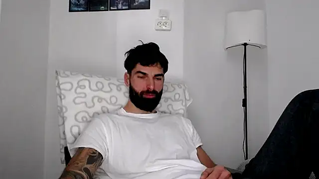 Snapshot of Verycutex chatting on 14, 1, 2026 Verycutex online show from 14, 1, 2026