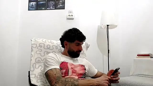 Snapshot of Verycutex chatting on 28, 2, 2026 Verycutex online show from 28, 2, 2026