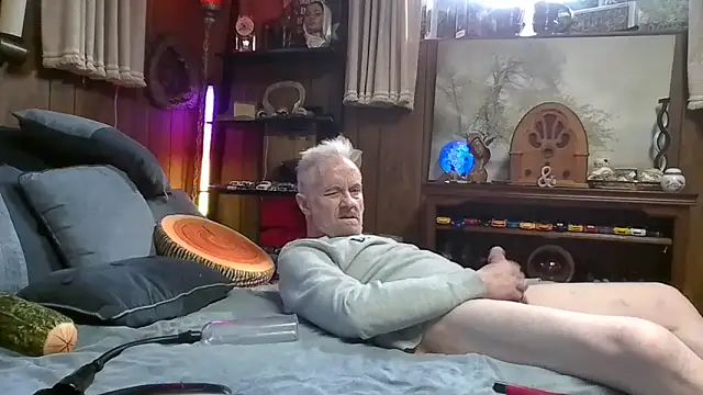 Makowboy online show from 4, 4, 2026