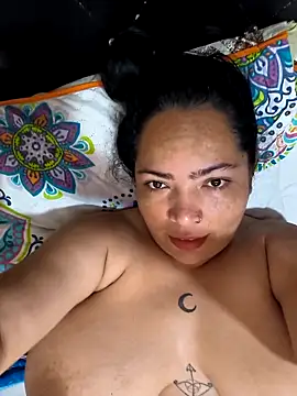 NIKOLE1301 online show from 10, 4, 2026