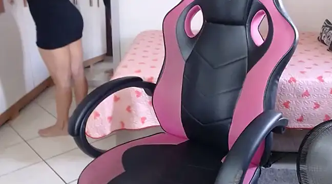 Snapshot of bustycarly chatting on 25, 2, 2025 bustycarly online show from 25, 2, 2025