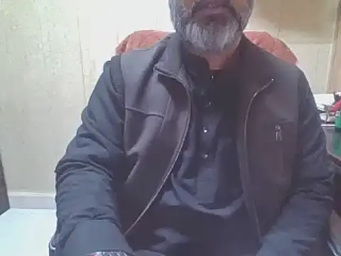 Snapshot of hairymaster95 chatting on 2, 2, 2026 hairymaster95 online show from 2, 2, 2026