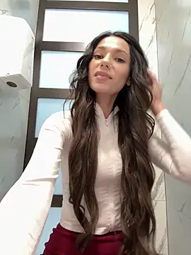  MiaQueen  online show from 15, 2, 2026