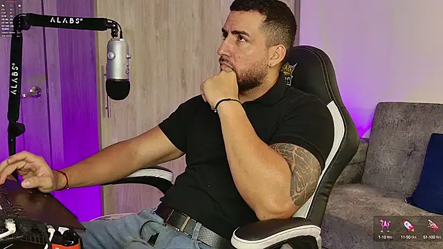 Snapshot of mr_david_cox chatting on 19, 2, 2025 mr david cox online show from 19, 2, 2025