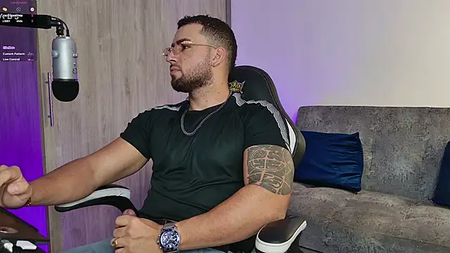 Snapshot of mr_david_cox chatting on 3, 3, 2025 mr david cox online show from 3, 3, 2025