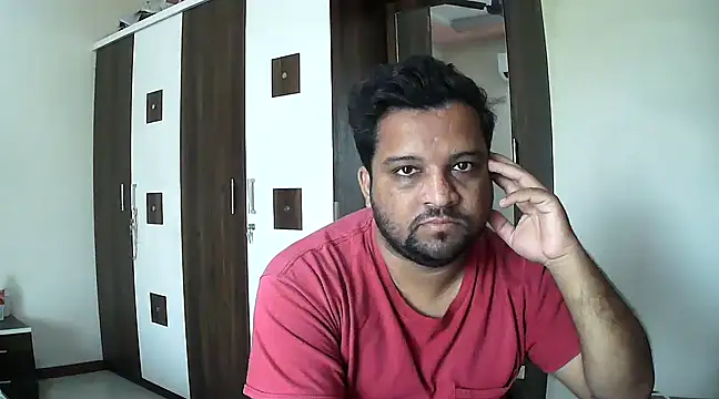 Snapshot of dhruv_love chatting on 2, 12, 2024 dhruv love online show from 2, 12, 2024