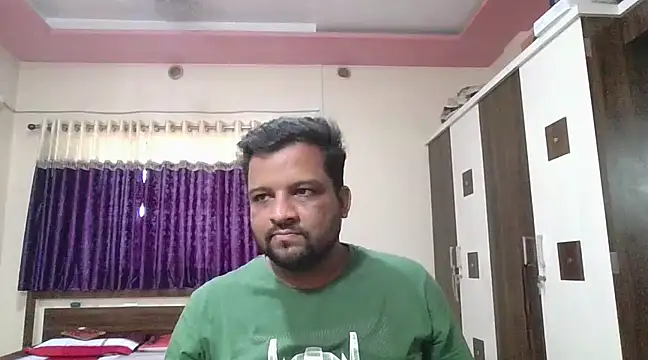 Snapshot of dhruv_love chatting on 1, 3, 2025 dhruv love online show from 1, 3, 2025