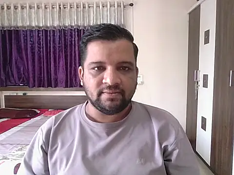 Snapshot of dhruv_love chatting on 18, 9, 2025 dhruv love online show from 18, 9, 2025