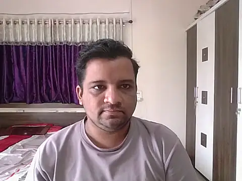 Snapshot of dhruv_love chatting on 7, 10, 2025 dhruv love online show from 7, 10, 2025