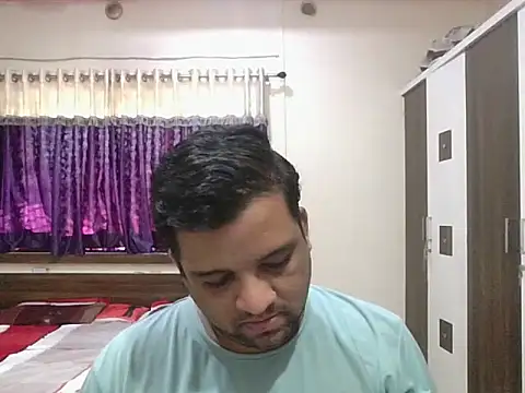 Snapshot of dhruv_love chatting on 8, 10, 2025 dhruv love online show from 8, 10, 2025