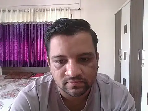Snapshot of dhruv_love chatting on 13, 10, 2025 dhruv love online show from 13, 10, 2025