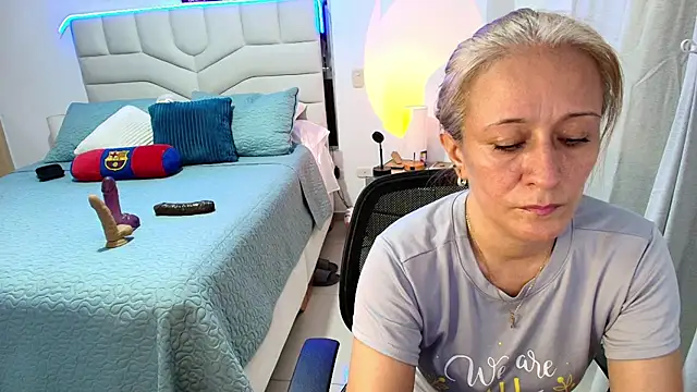 Snapshot of Naty_Stone chatting on 2, 7, 2026 Naty Stone online show from 2, 7, 2026