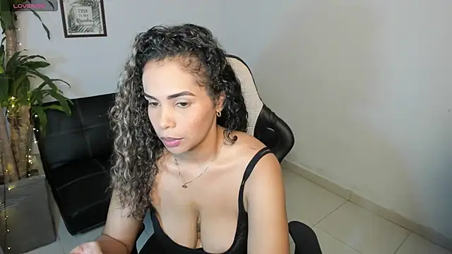 alyssannVhm online show from 18, 4, 2026